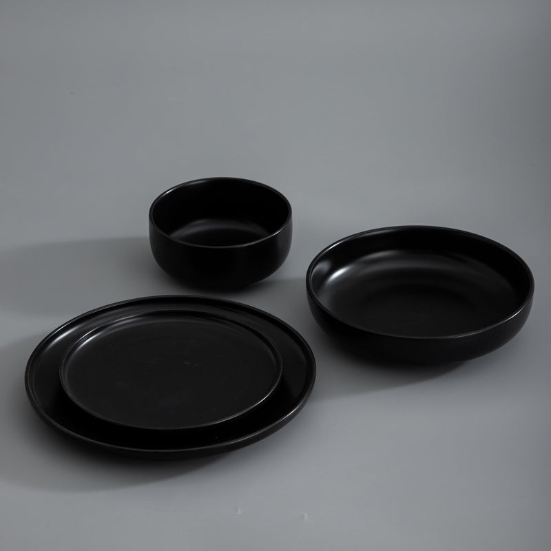 Minimalist Salad Plate