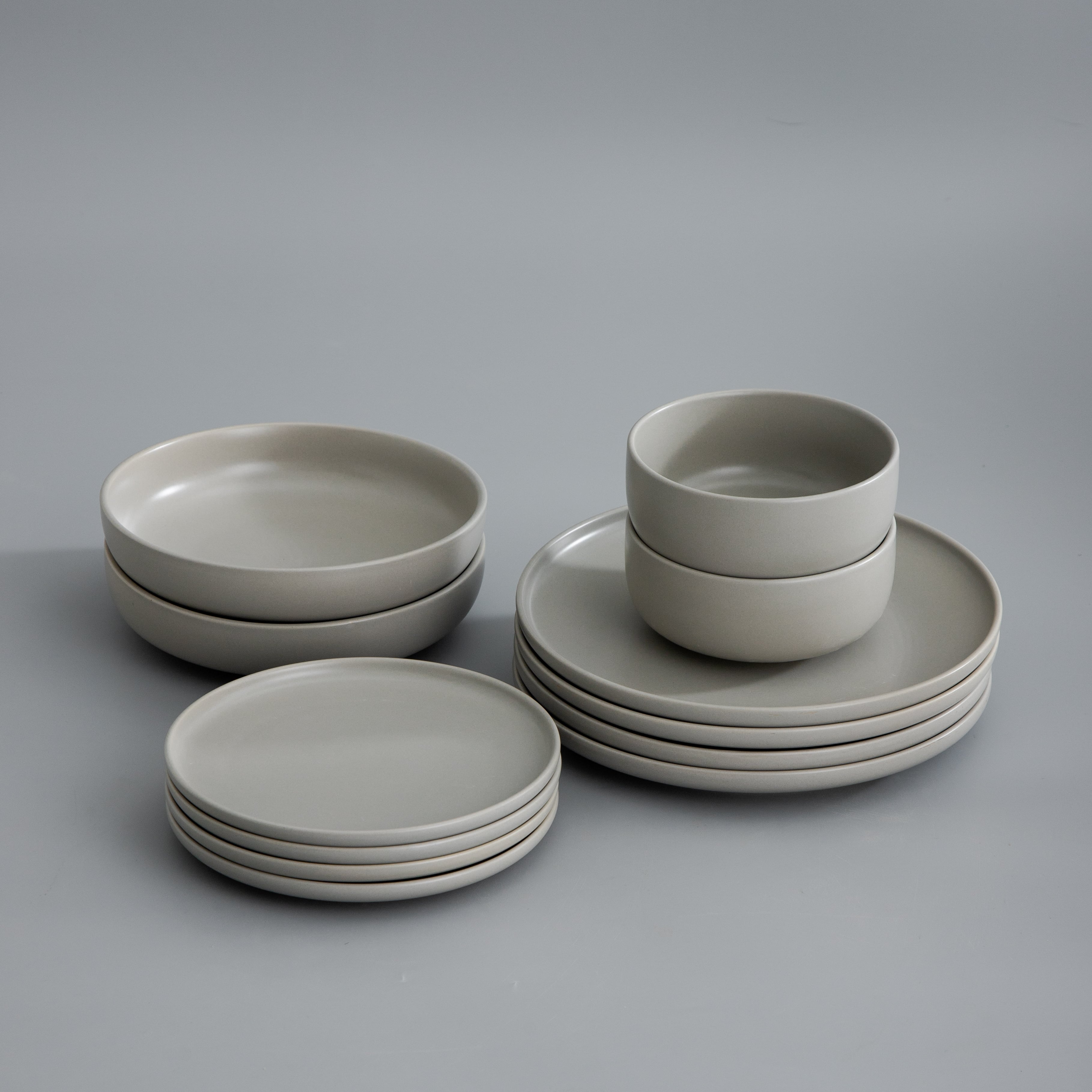 Minimalist Dinner Plate