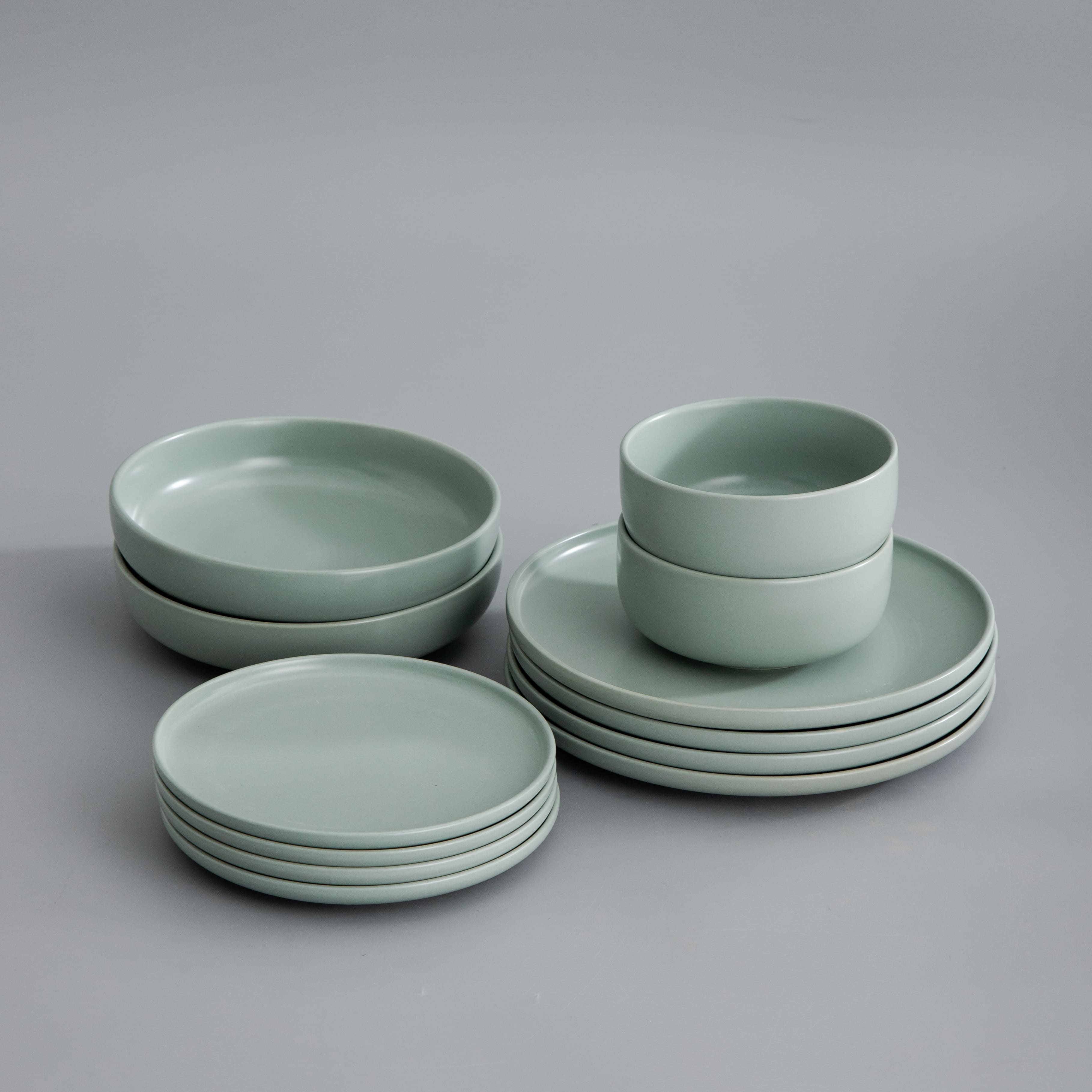 Minimalist Salad Plate