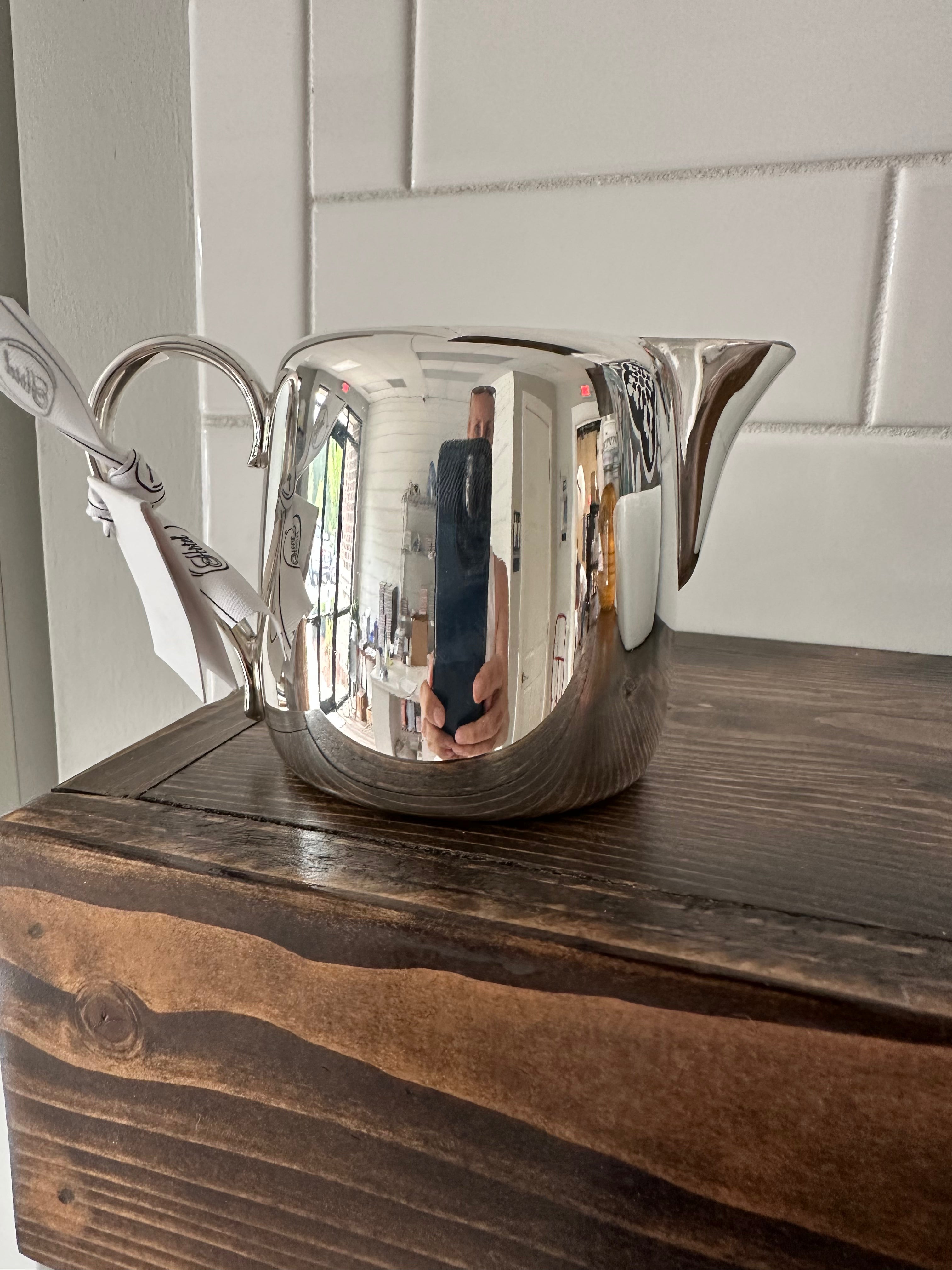 Hôtel Silver Vintage Pitcher