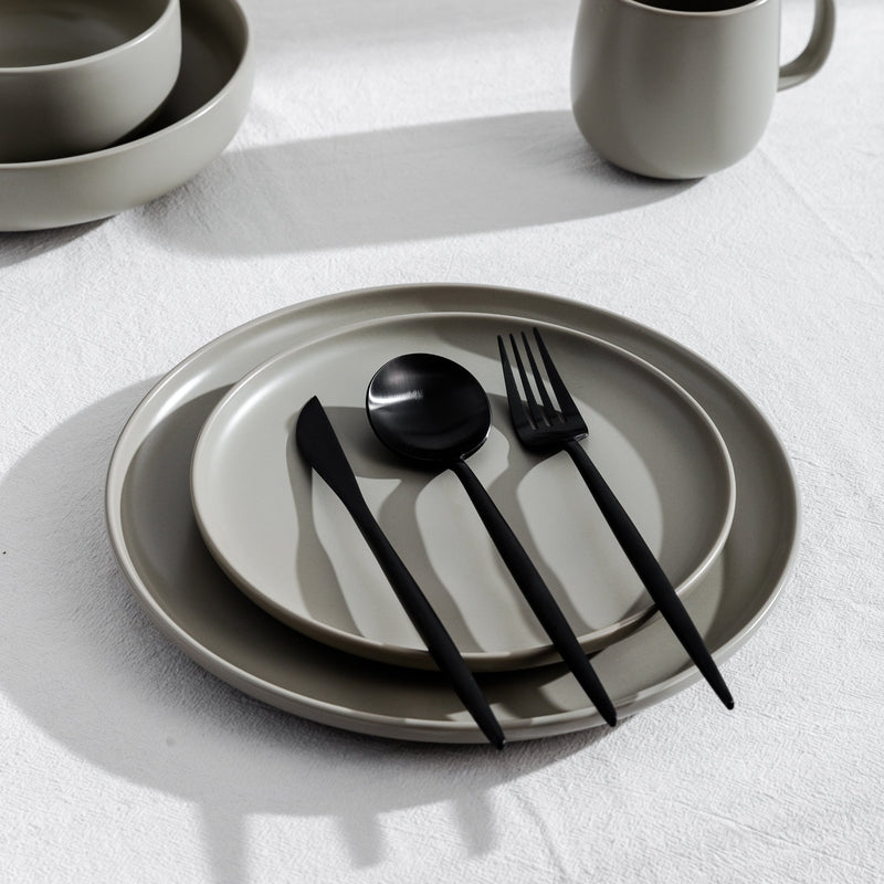 Minimalist Salad Plate