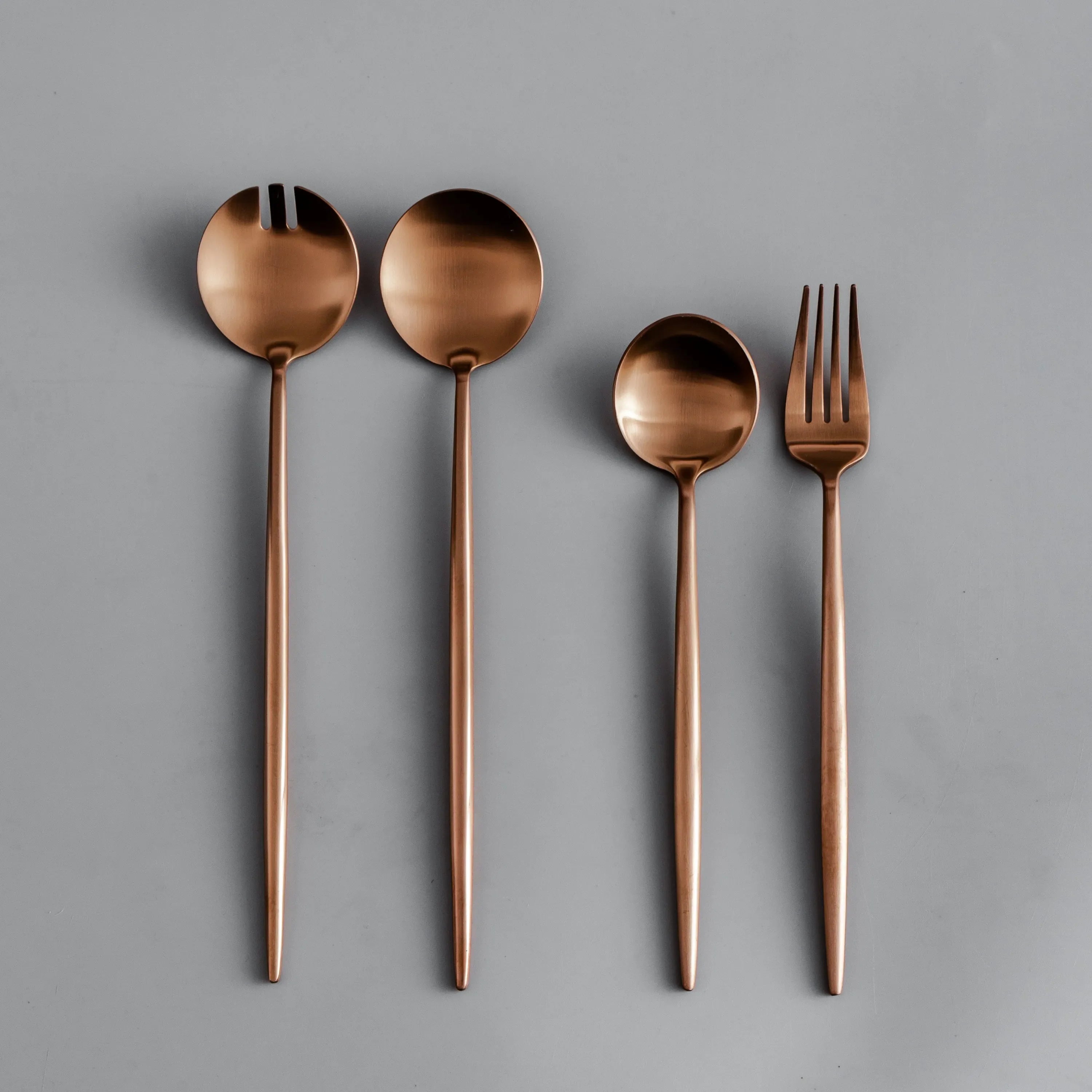 Gilded Serving Utensils & Salad Servers