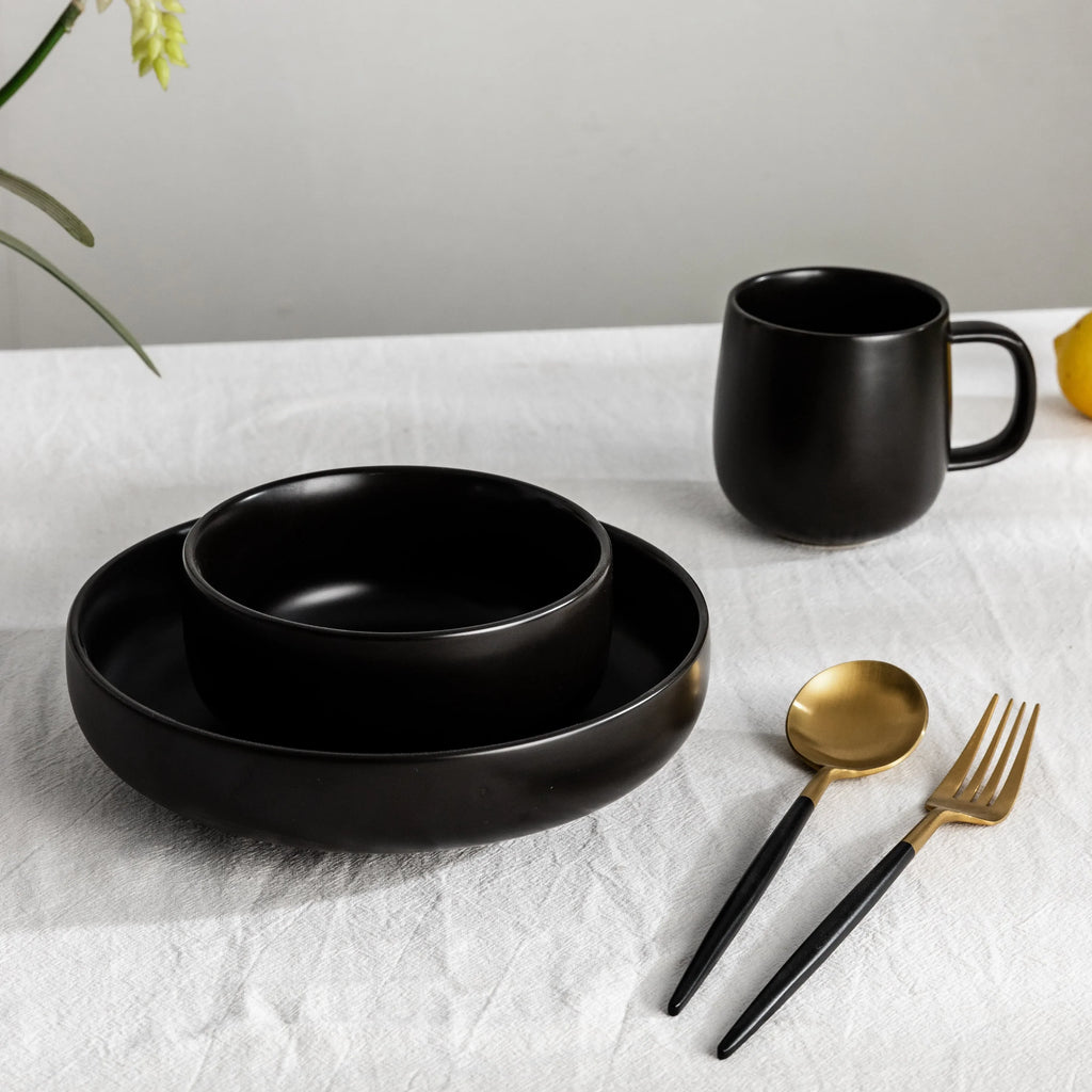 Gilded Serving Utensils & Salad Servers