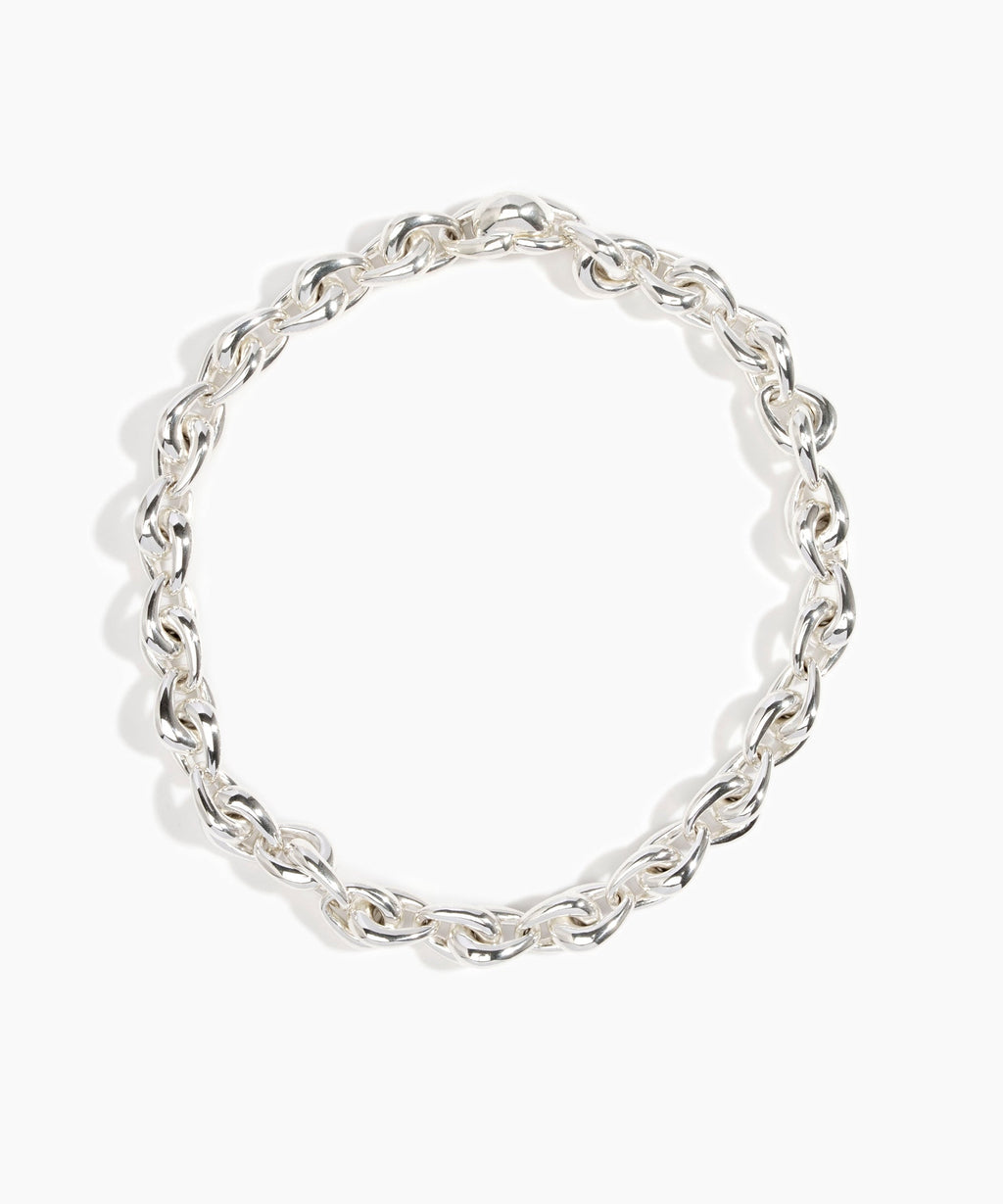 Hug Chain Choker