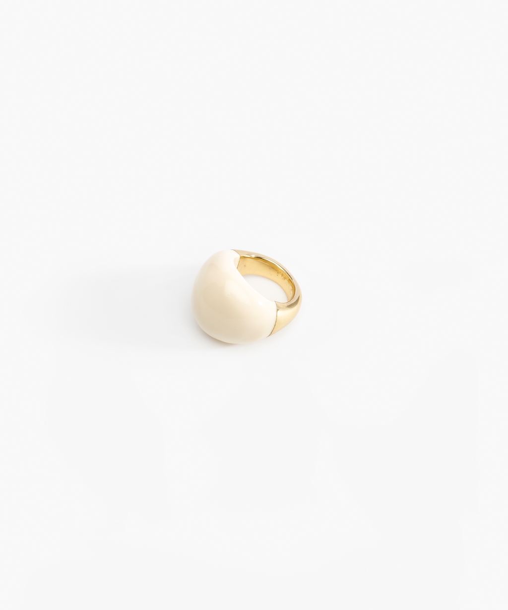 Large Horn Ring