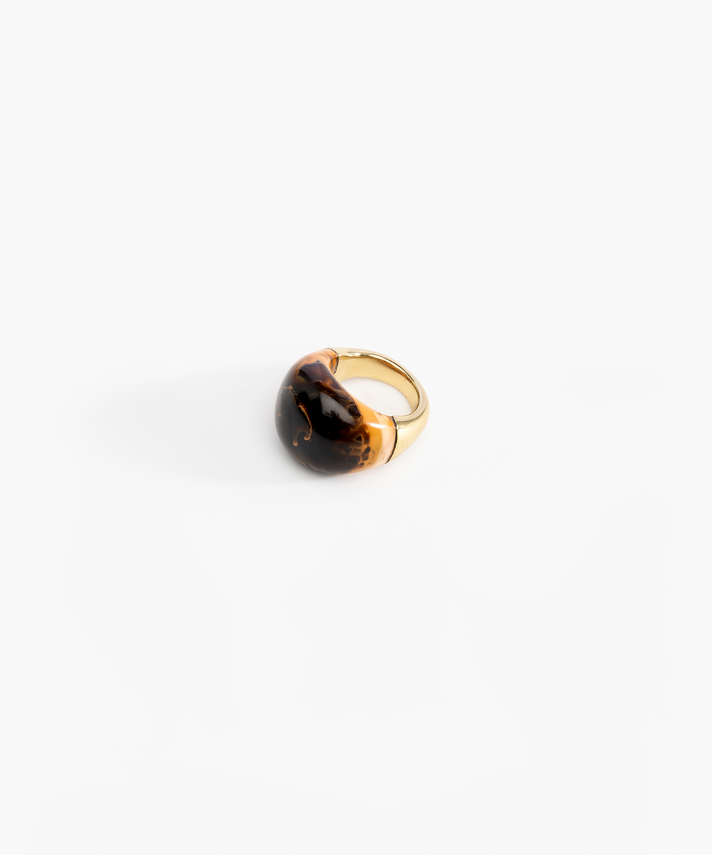 Large Horn Ring