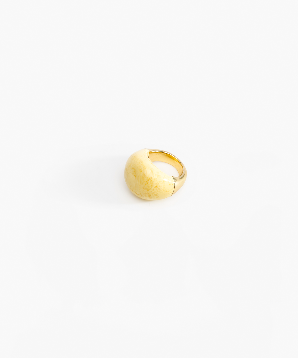 Large Horn Ring
