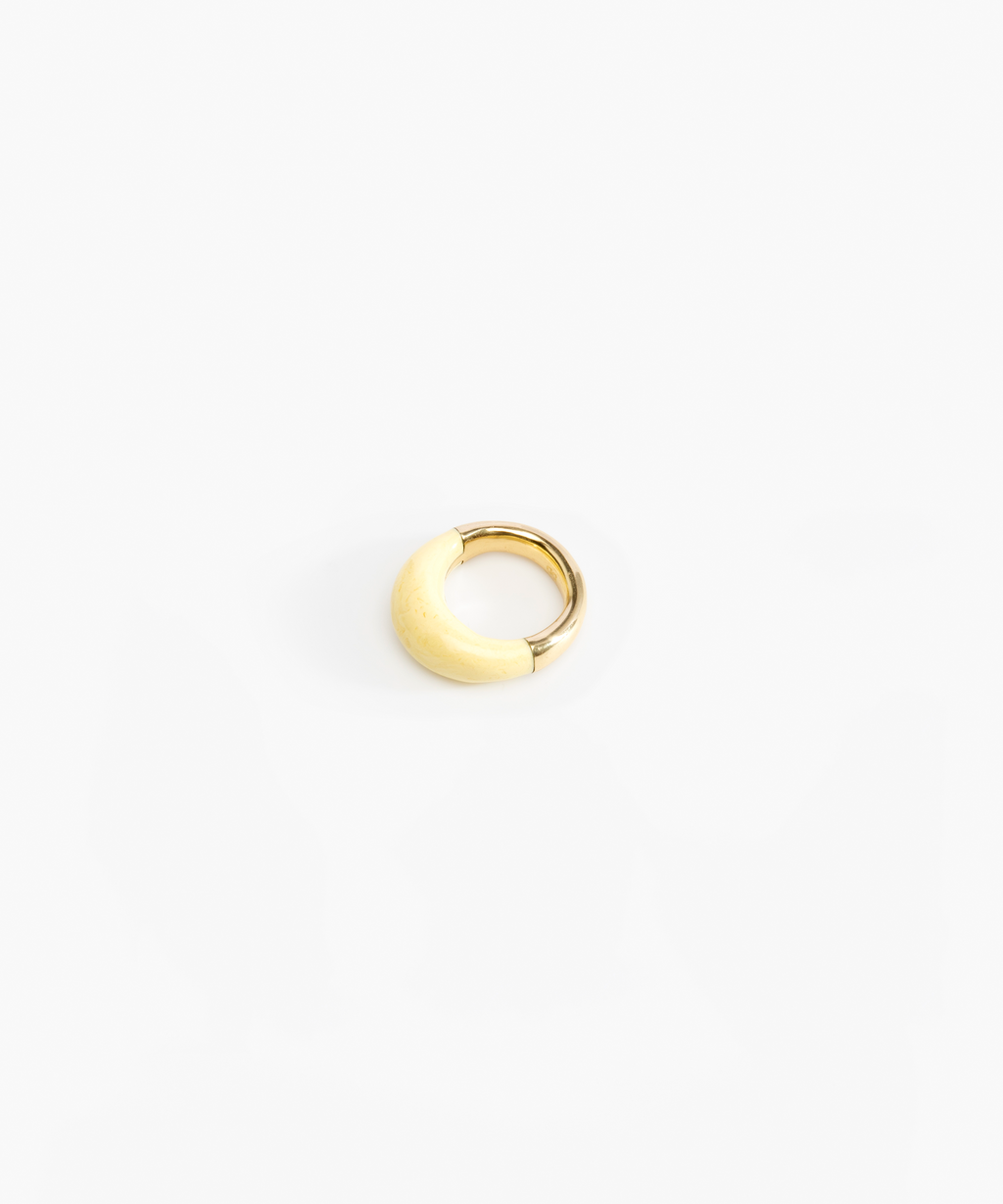 Medium Horn Ring