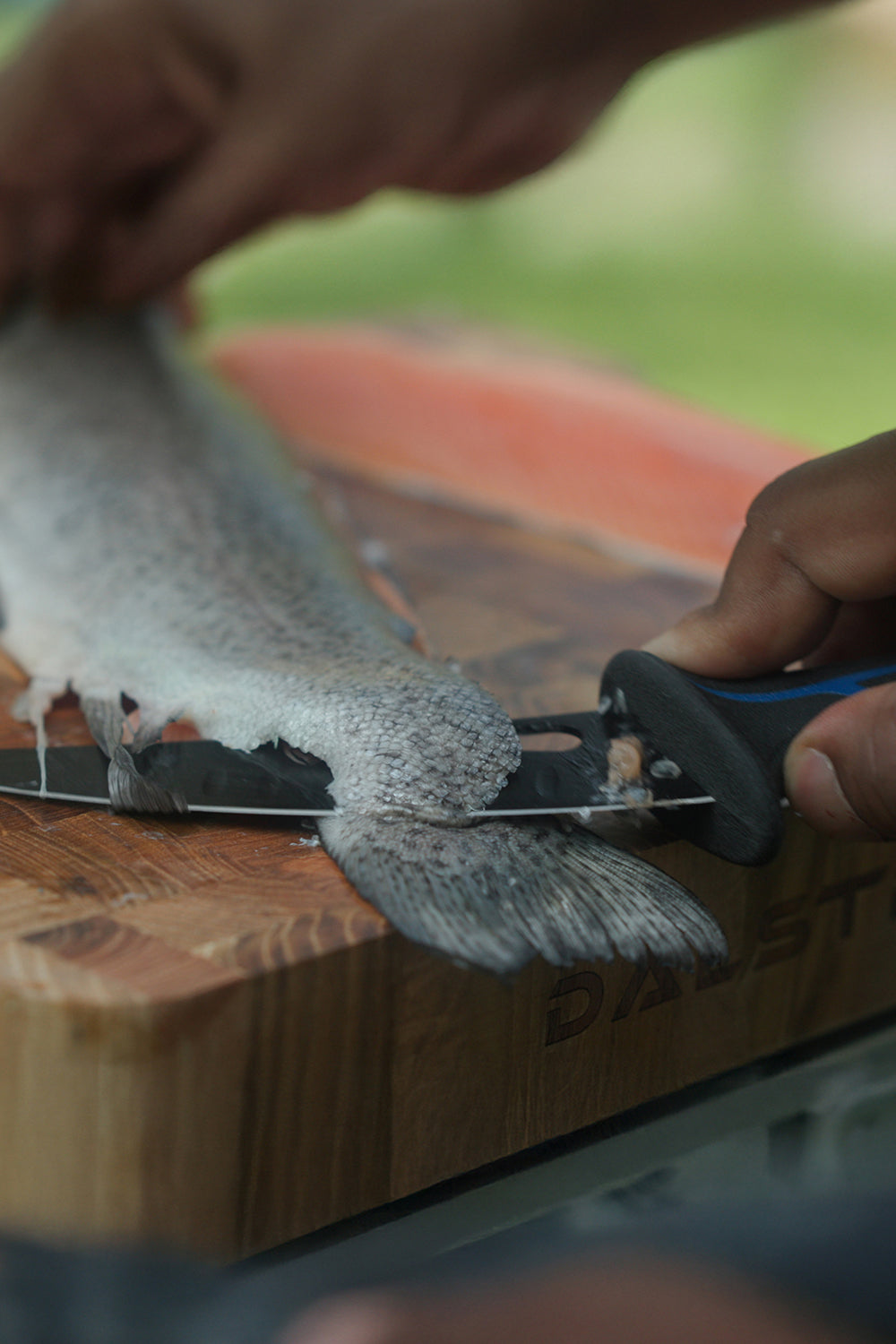 Curved Boning Knife 6" | Night Shark Series | NSF Certified | Dalstrong ©