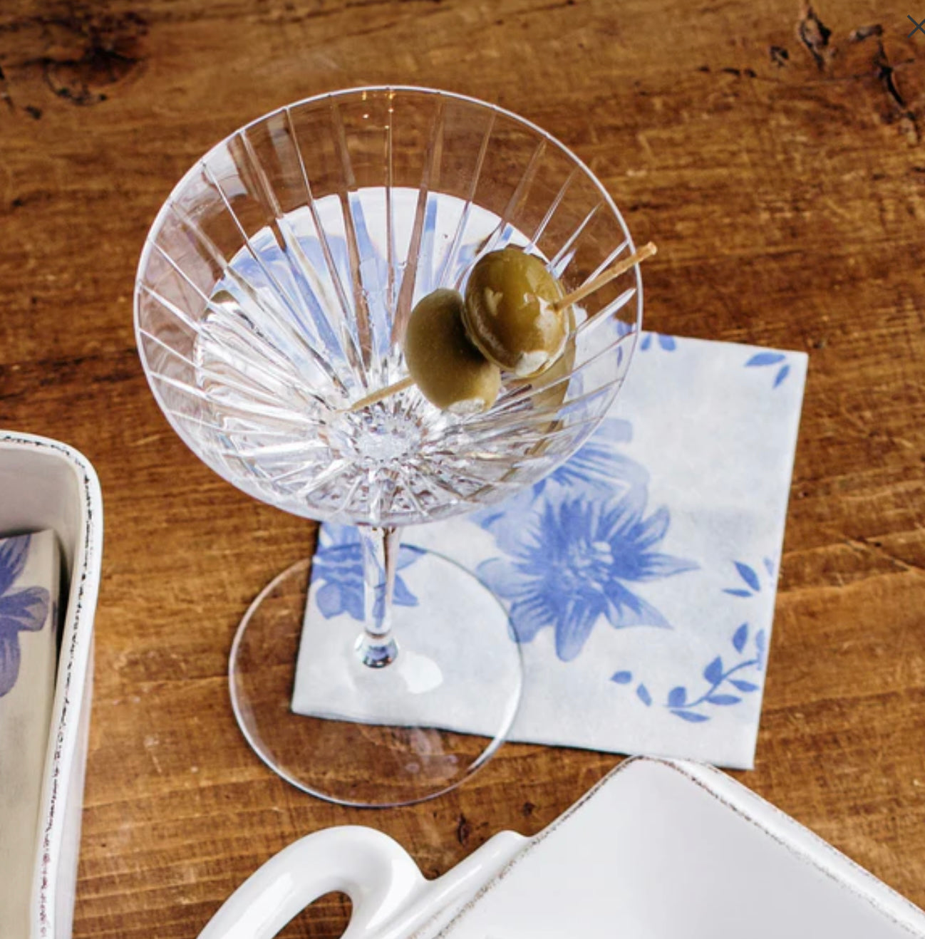Vietri Papersoft Blue & White Floral Napkins