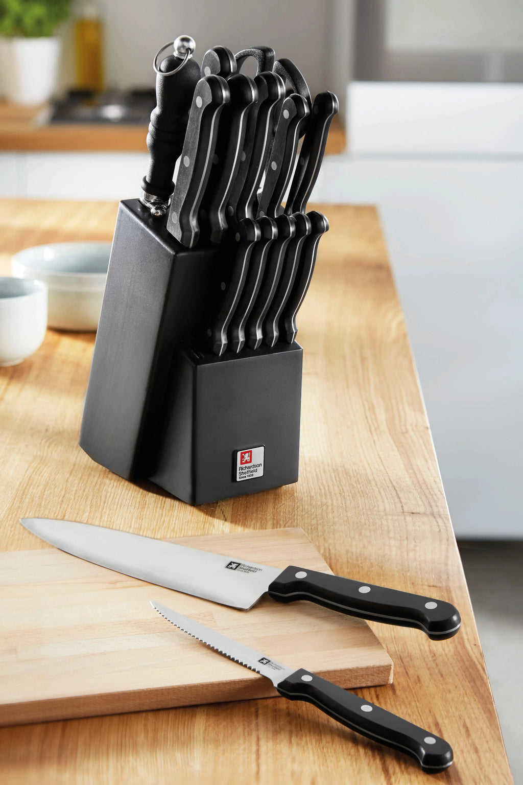 Artisan 15pc Chefs Kitchen Knife Block Set