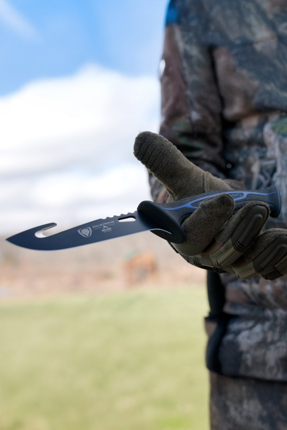 Hook Knife 5" | Night Shark Series | NSF Certified | Dalstrong ©