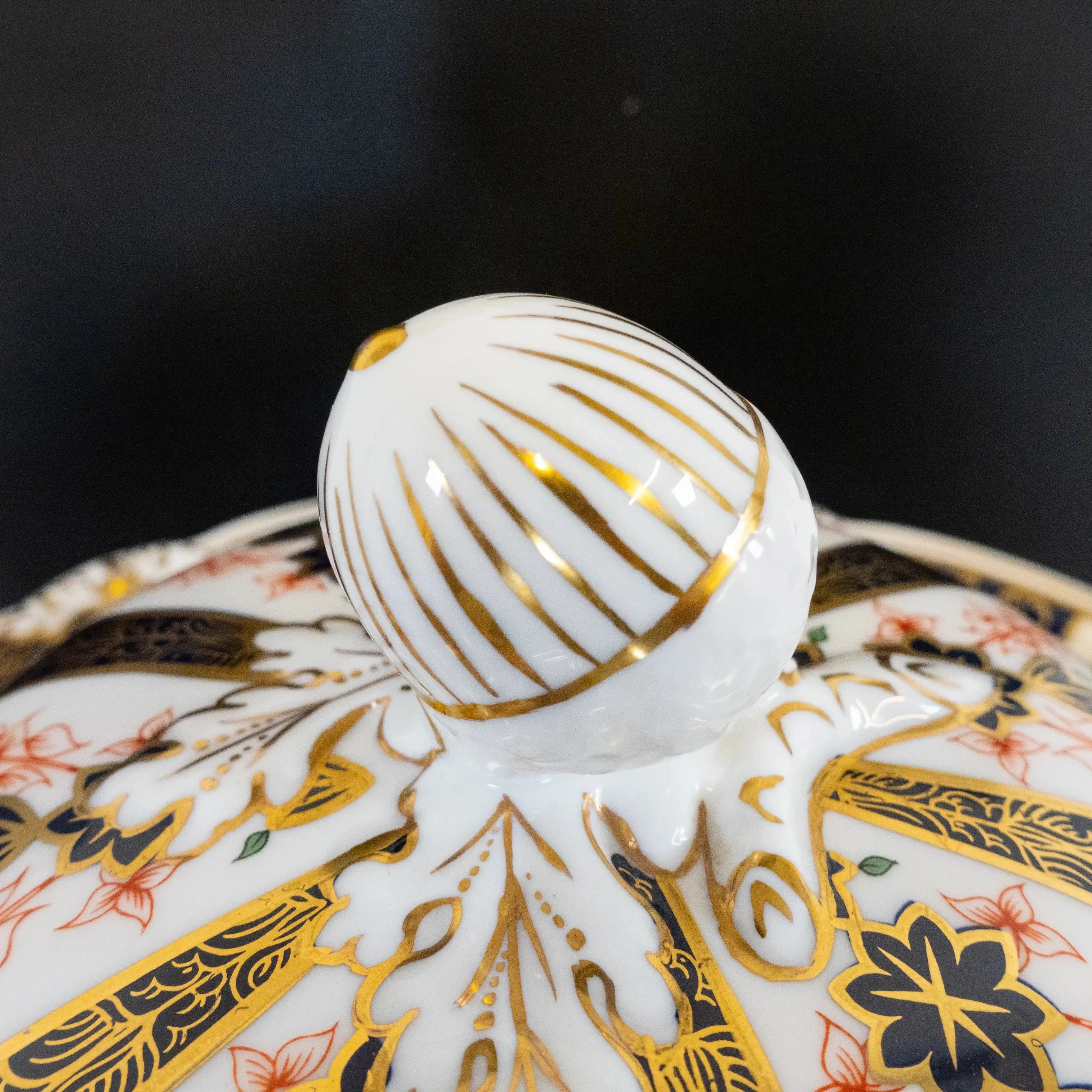Royal Crown Derby Imari 1128 Soup Tureen & Stand