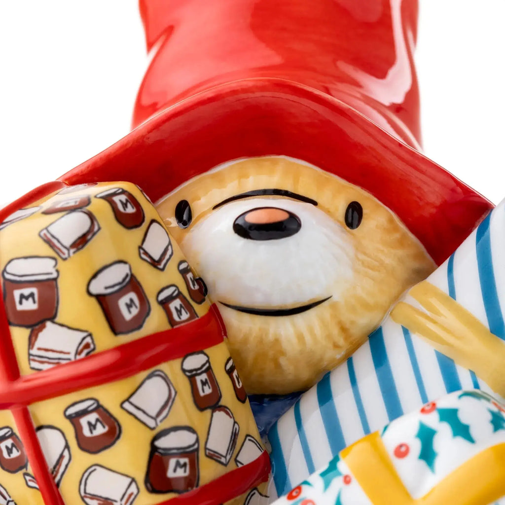 English Ladies Disney Paddington: Some Secret Shopping – Colourway