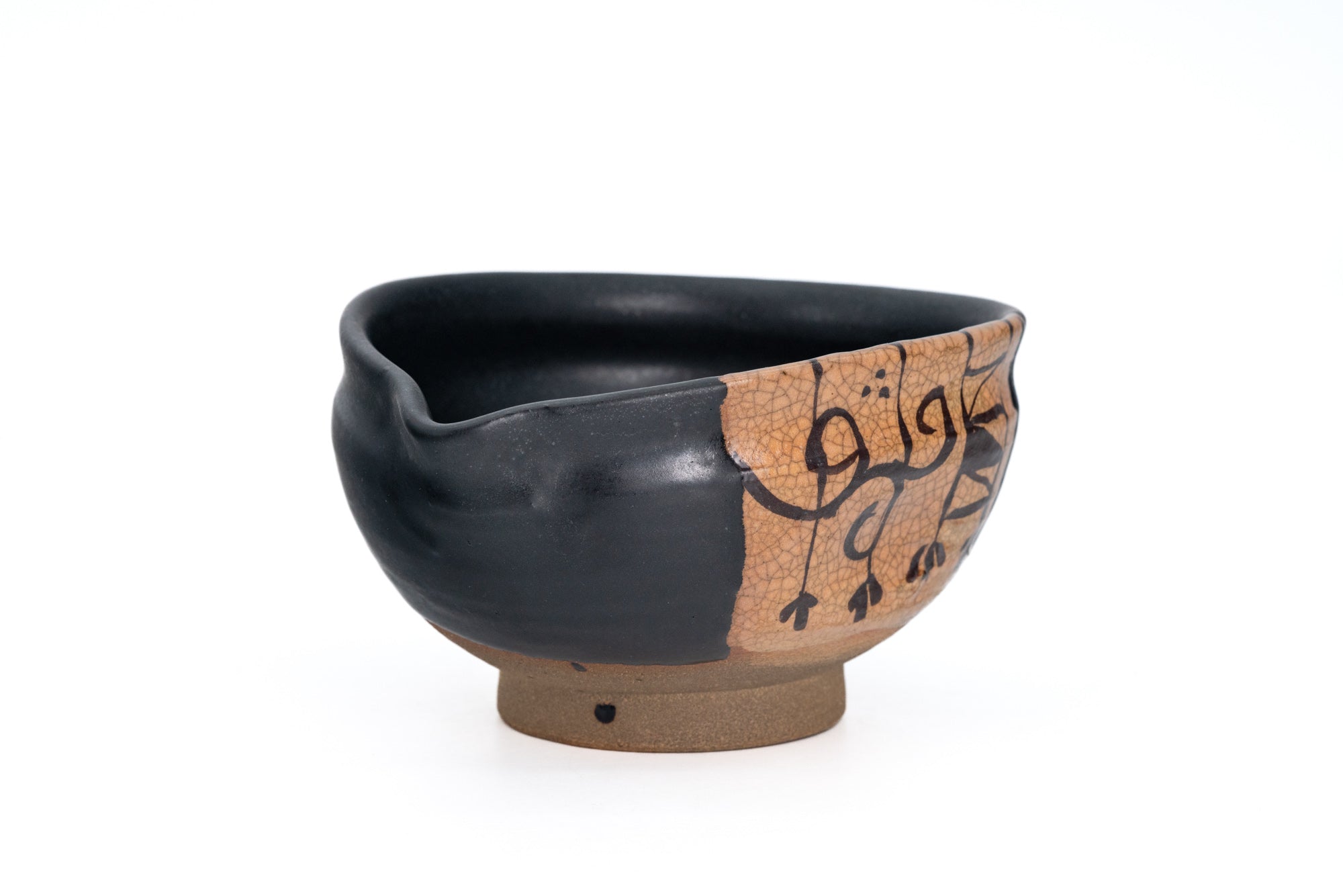 Kuro-Oribe Spouted Matcha Bowl - 350ml