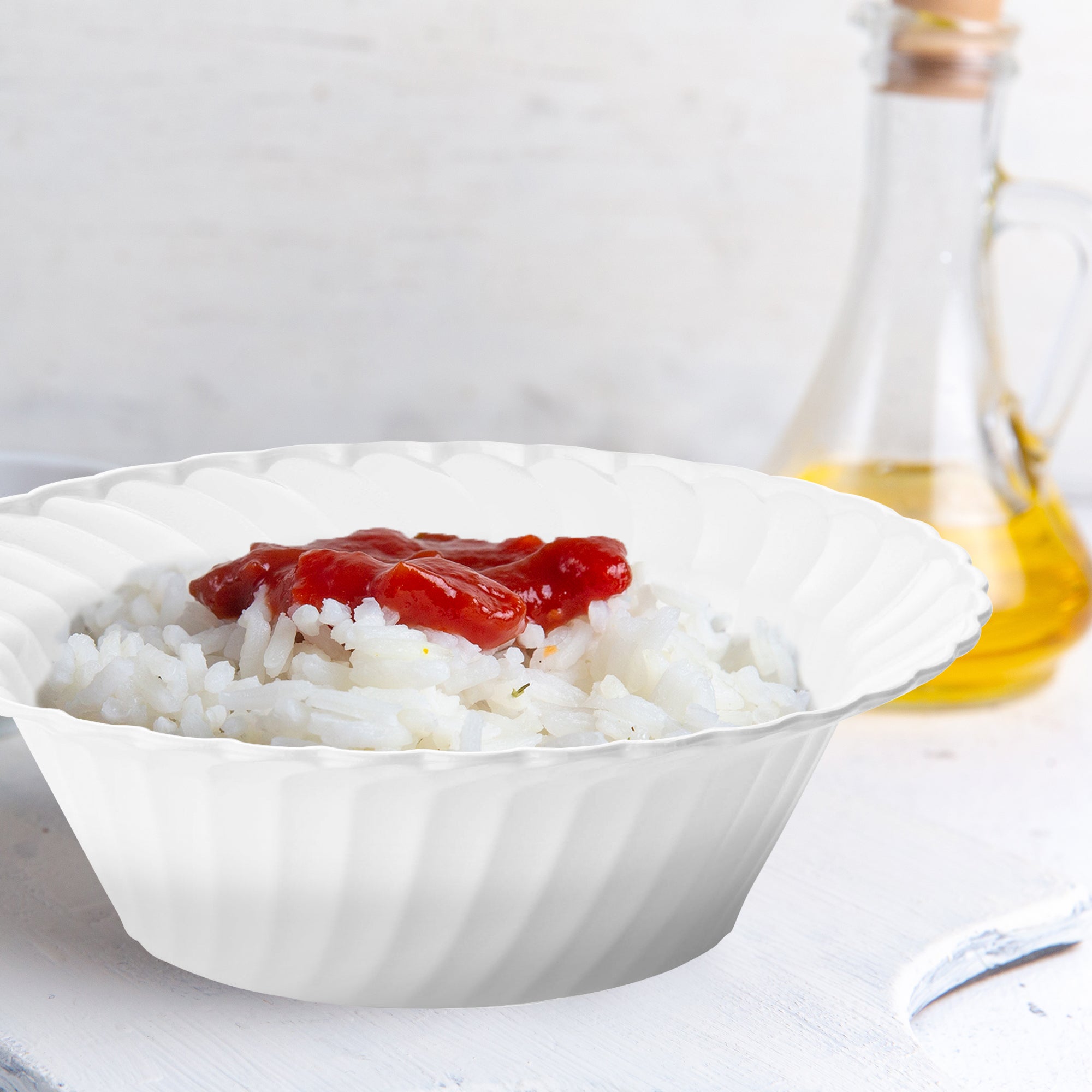 White Flair Plastic Dessert Bowls (5 oz.)