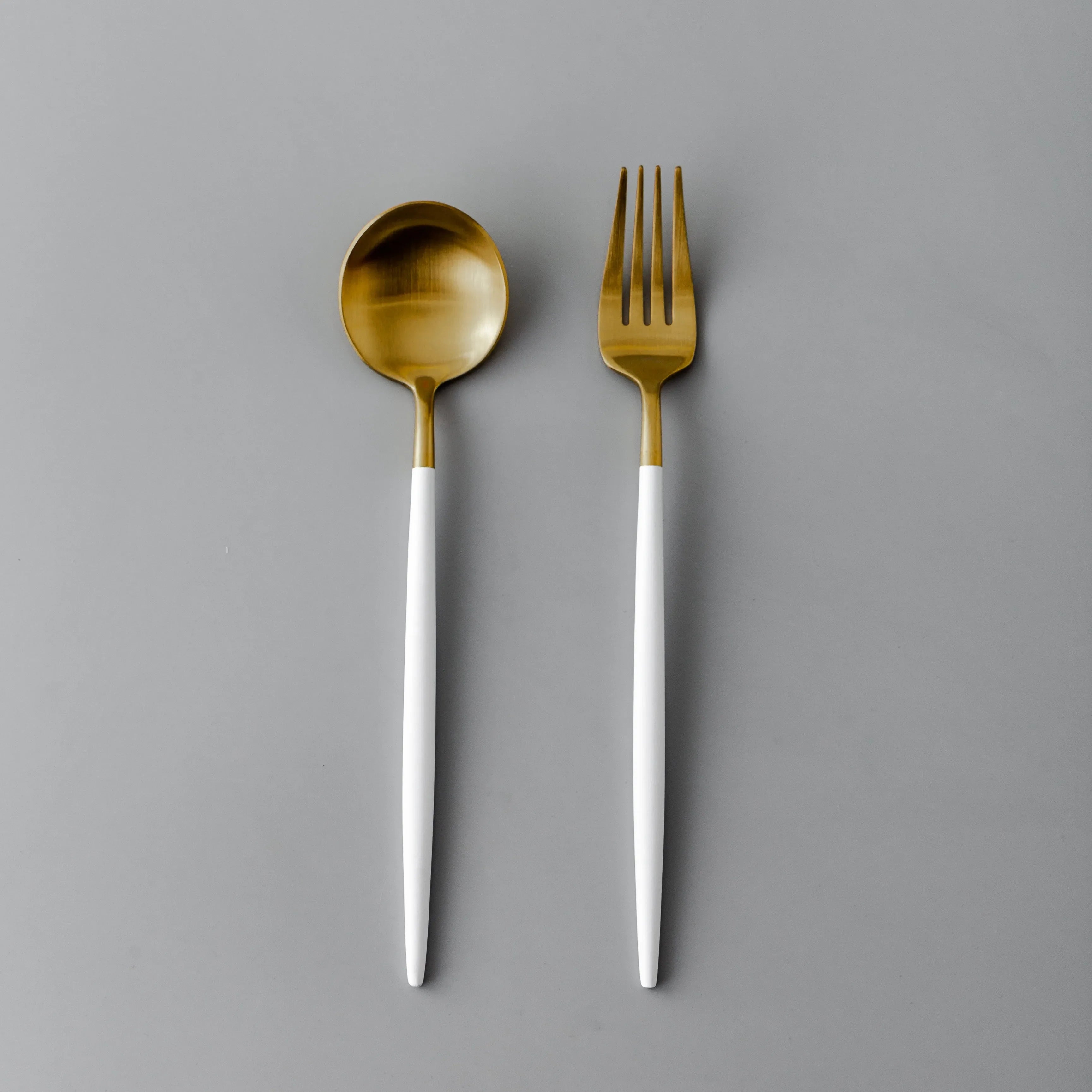 Gilded Serving Utensils & Salad Servers