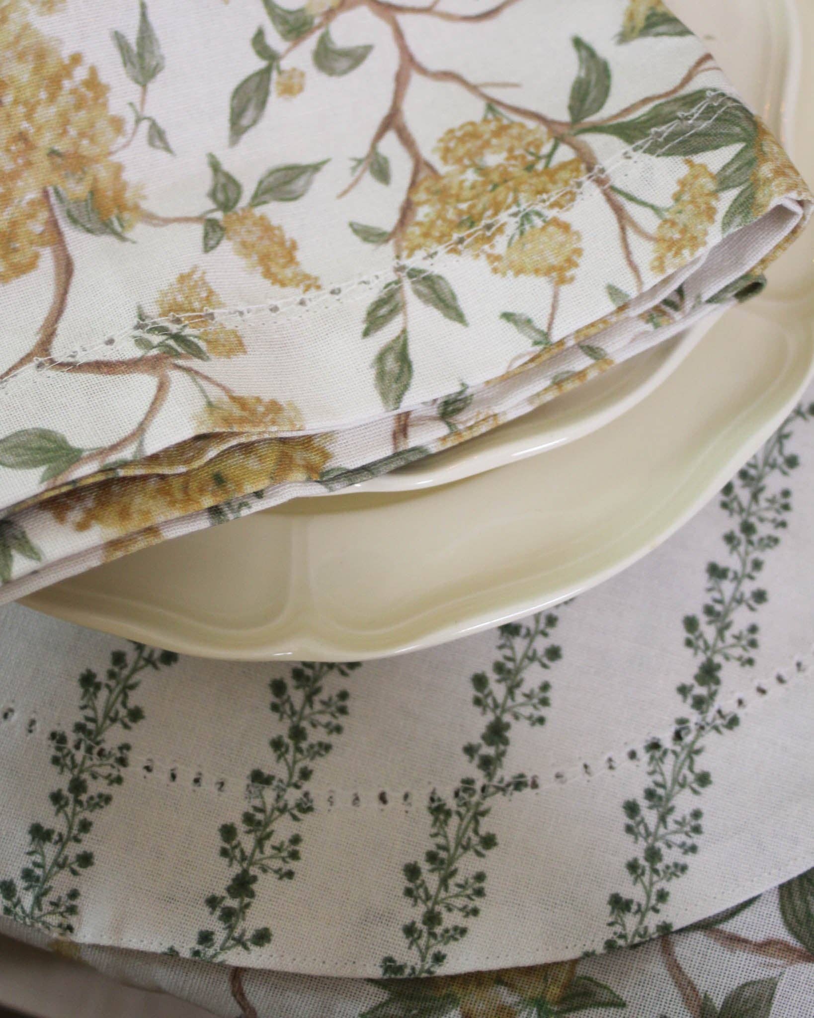 Hyacinth Floral Dinner Napkin Set of Four: Marigold