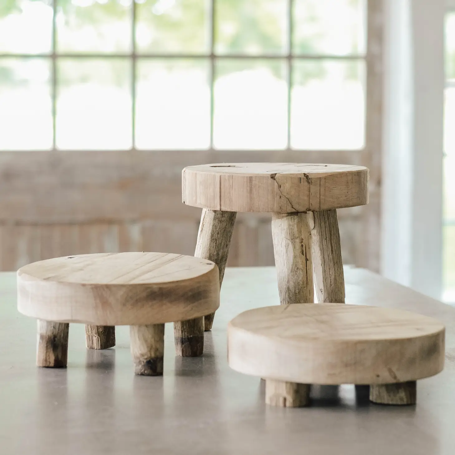Wood Riser Stand