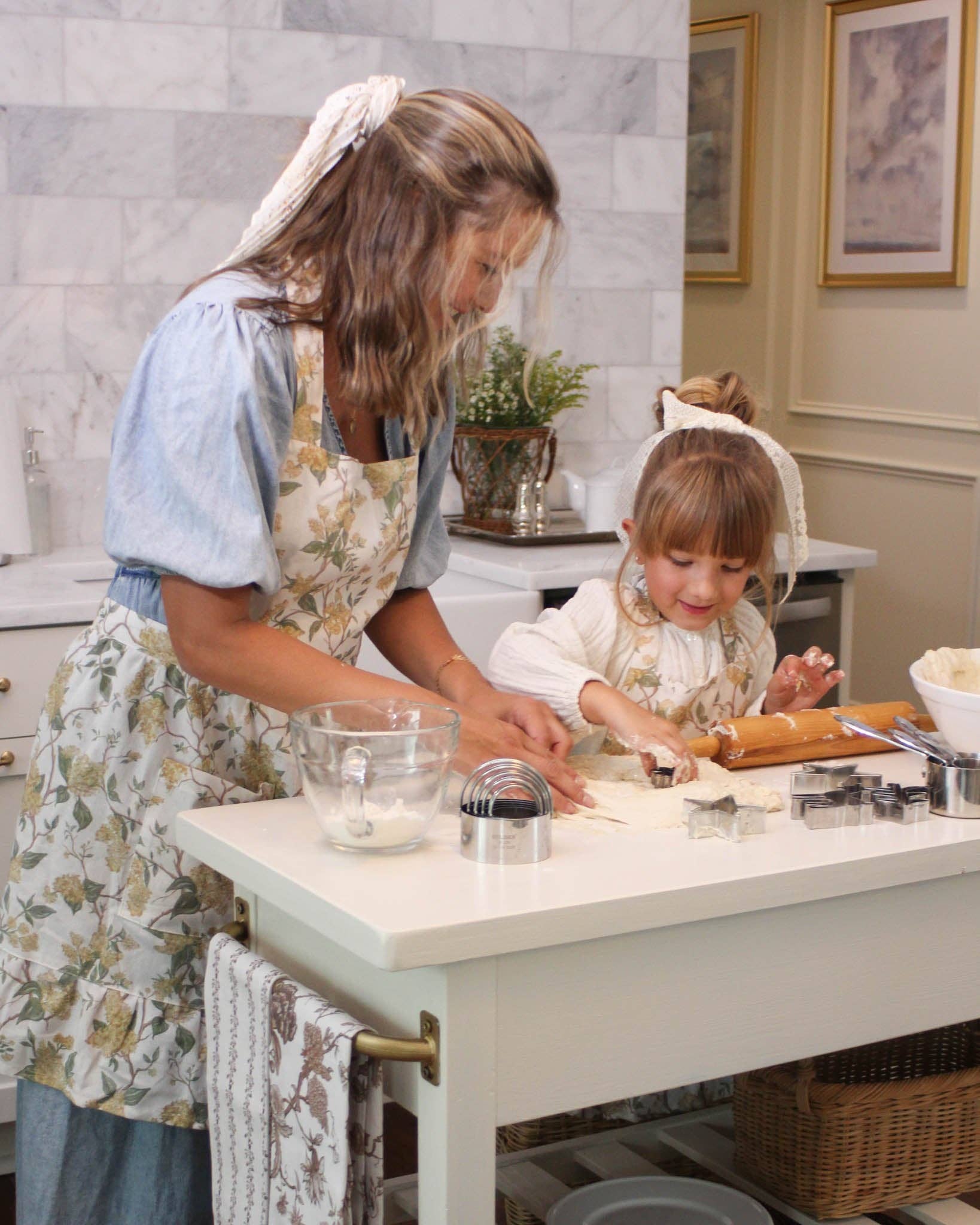 Hyacinth Linen Floral Apron Dress: Marigold