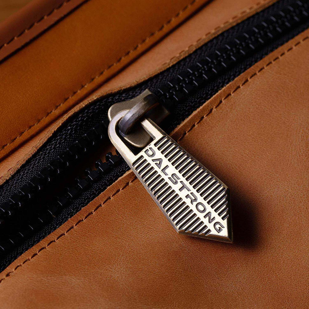 California Brown | Full Grain Leather | Vagabond Knife Roll | Dalstrong ©