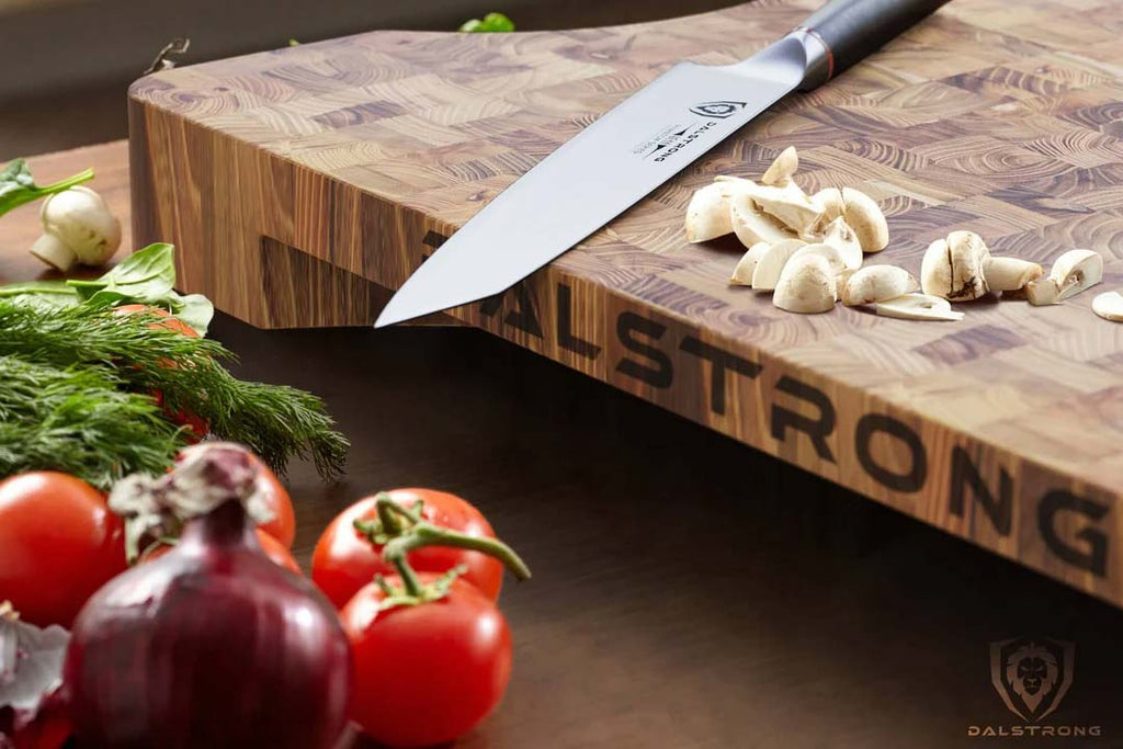 Lionswood Colossal Teak Cutting Board | Dalstrong ©
