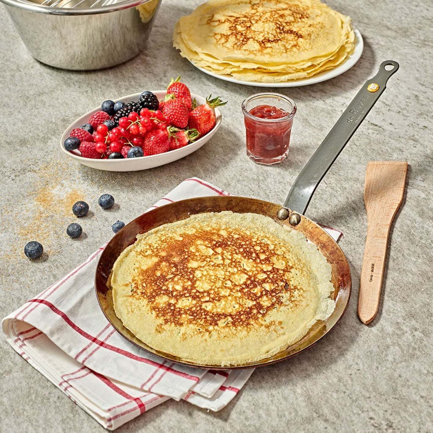 De Buyer Mineral B Element 9.5" (24cm) Iron Crêpe Pan