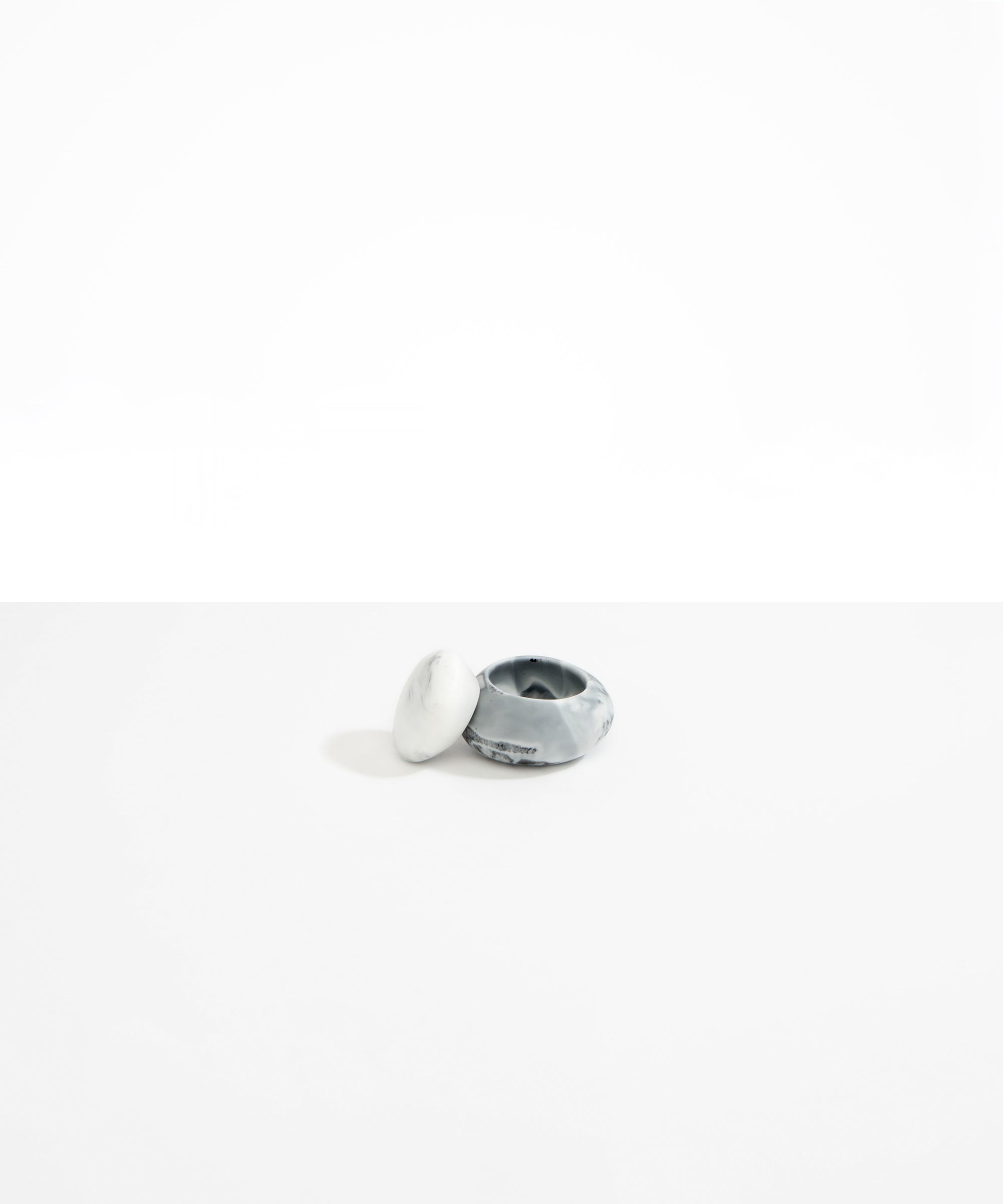Small Pebble Jar