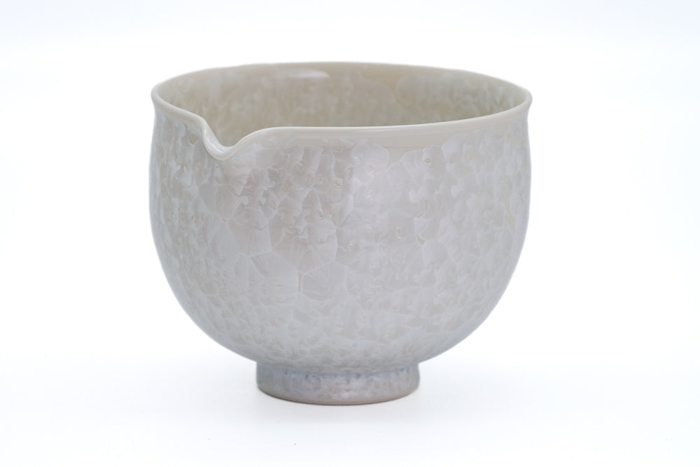 Silvery White Hanakessho Crystal Glaze Spouted Matcha Bowl