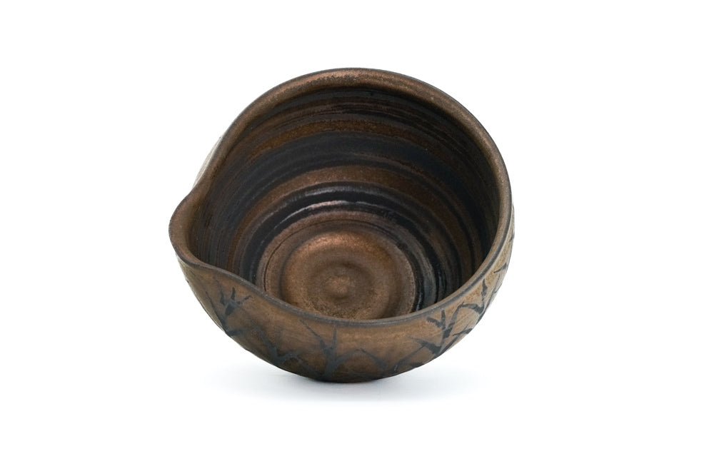Kurokinsai Spouted Matcha Bowl