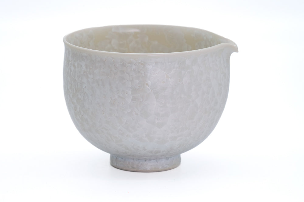Silvery White Hanakessho Crystal Glaze Spouted Matcha Bowl