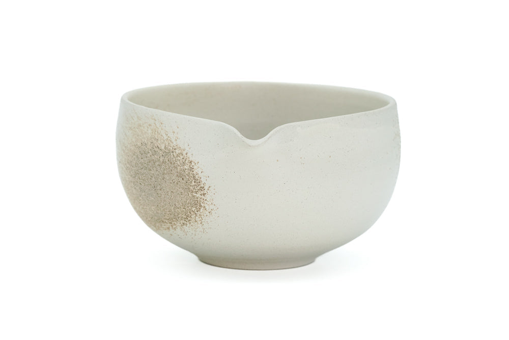 Ash-Glazed Spouted Matcha Bowl