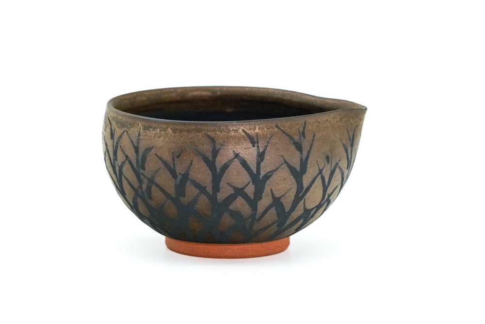 Kurokinsai Spouted Matcha Bowl