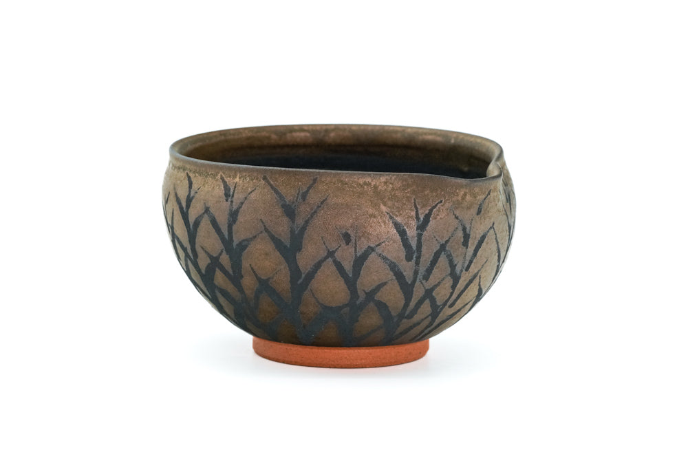 Kurokinsai Spouted Matcha Bowl