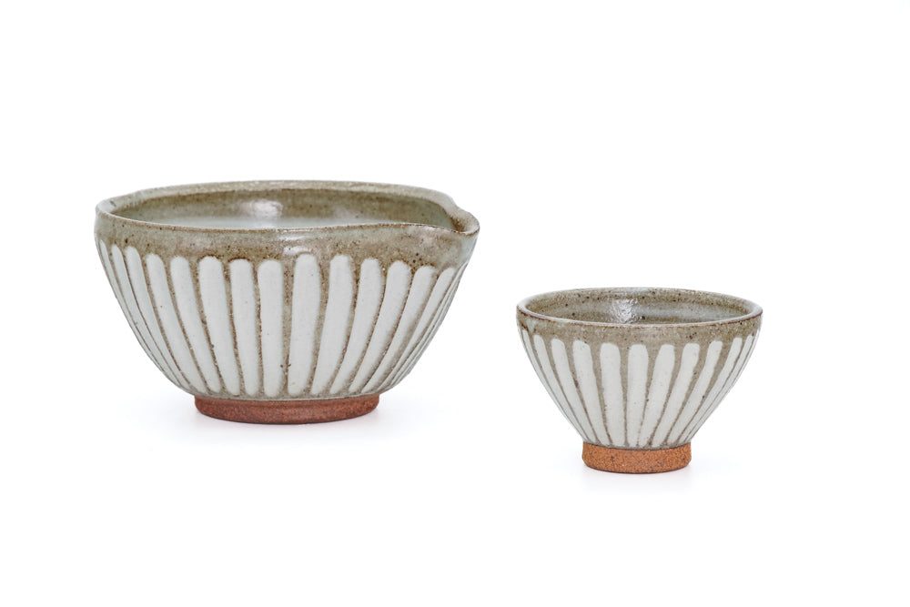 Shinogi Spouted Matcha Bowl