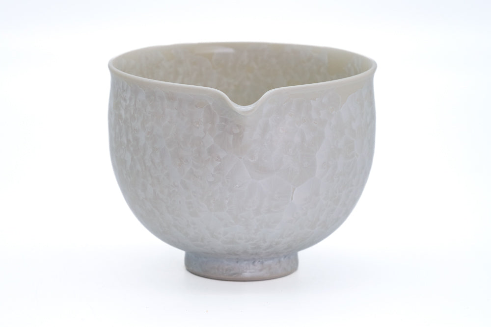 Silvery White Hanakessho Crystal Glaze Spouted Matcha Bowl