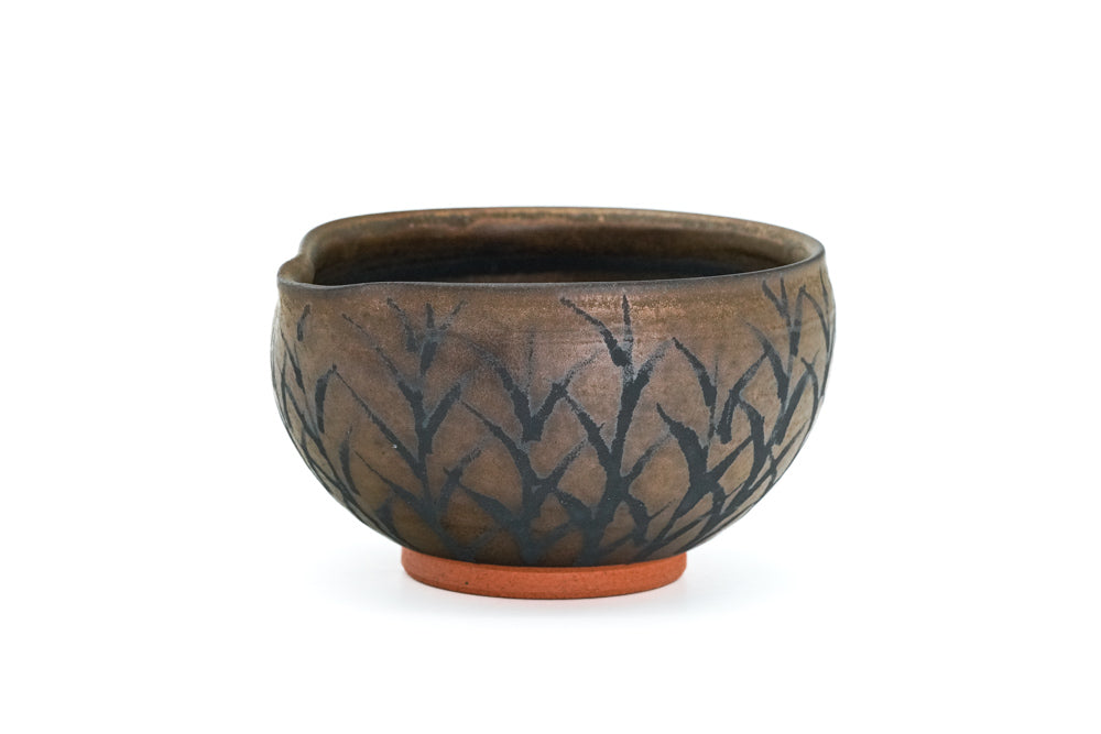 Kurokinsai Spouted Matcha Bowl
