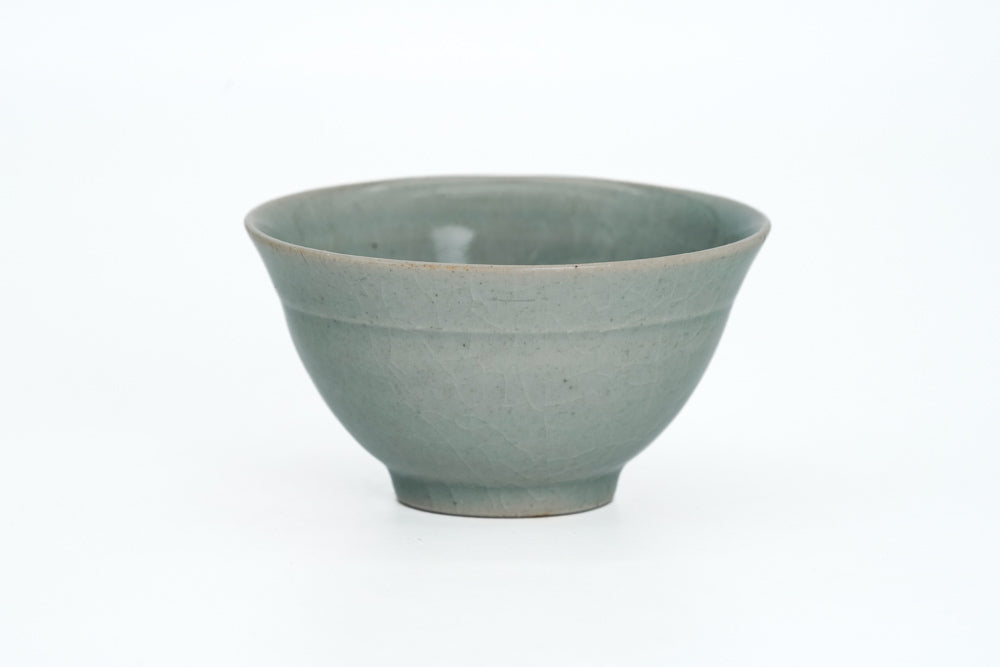 Celadon Peony Leaves Kumidashi Teacup - 80ml