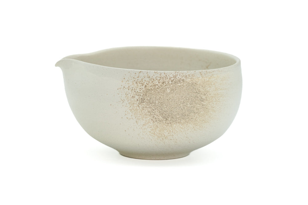 Ash-Glazed Spouted Matcha Bowl