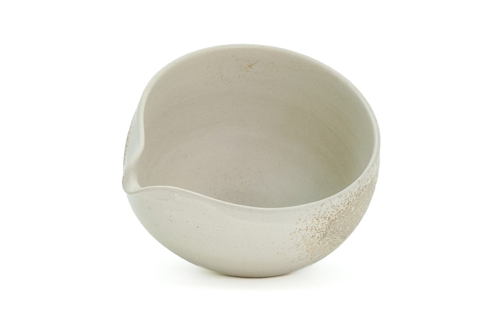 Ash-Glazed Spouted Matcha Bowl