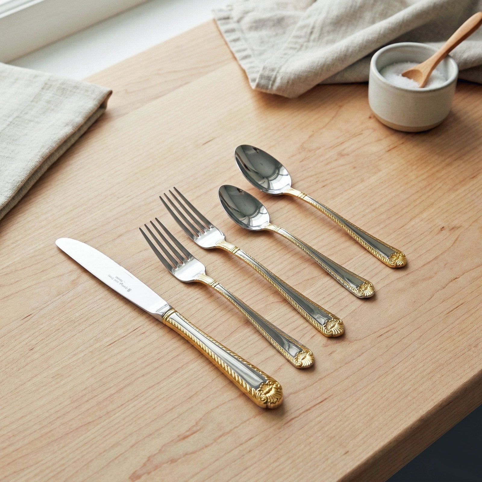 Heritage Stainless Classic Gold Shell - 5 Piece Place Setting
