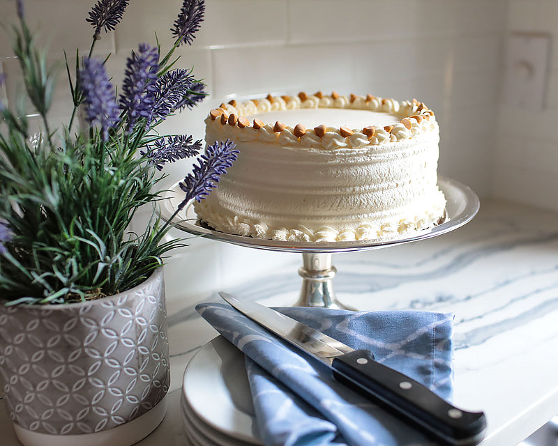 Hôtel Silver Pedestal Cake Stand