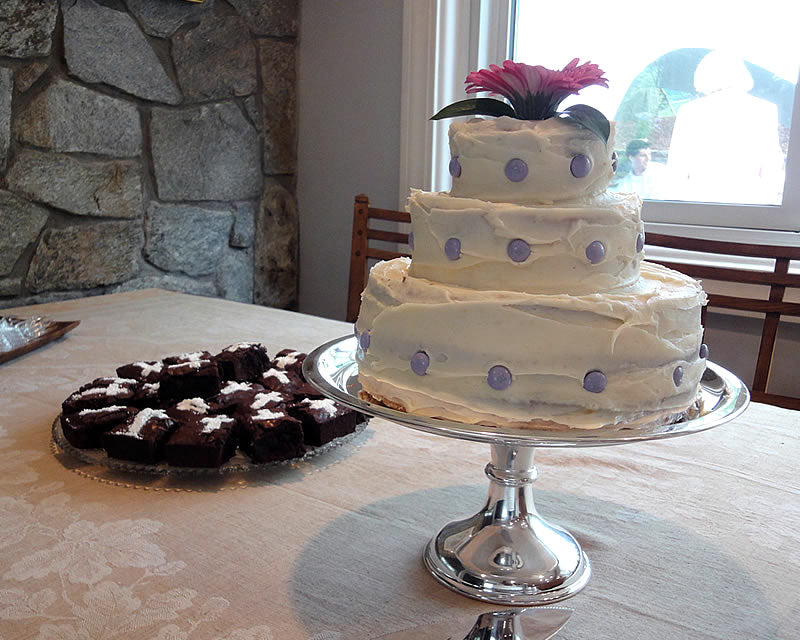 Hôtel Silver Pedestal Cake Stand