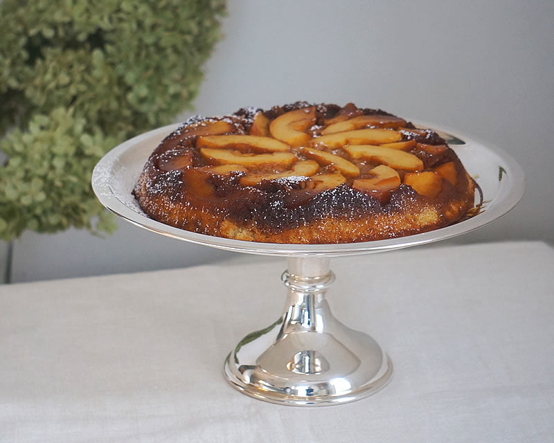 Hôtel Silver Pedestal Cake Stand