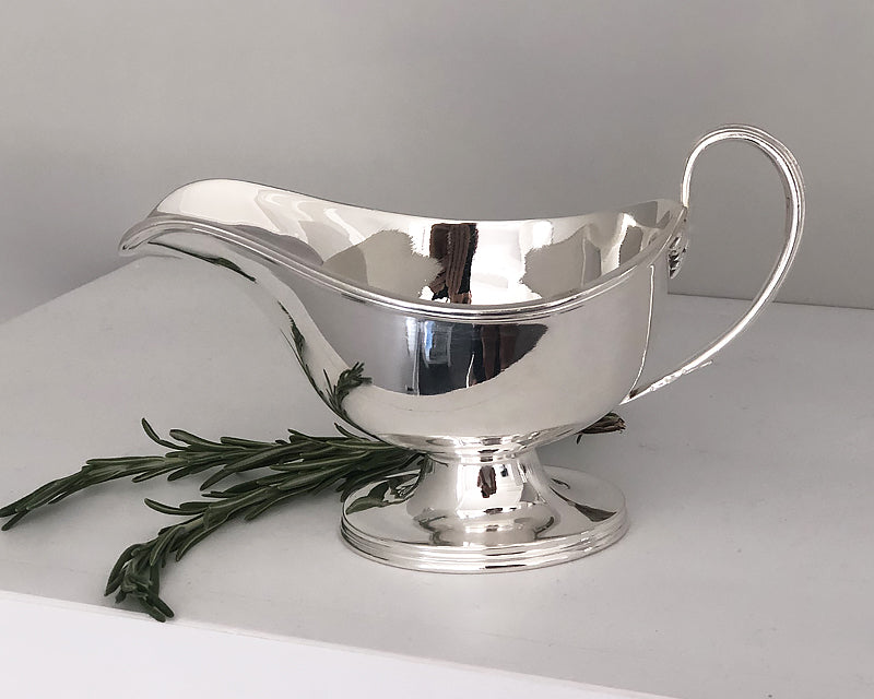 Hôtel Silver Vintage Sauce Boat
