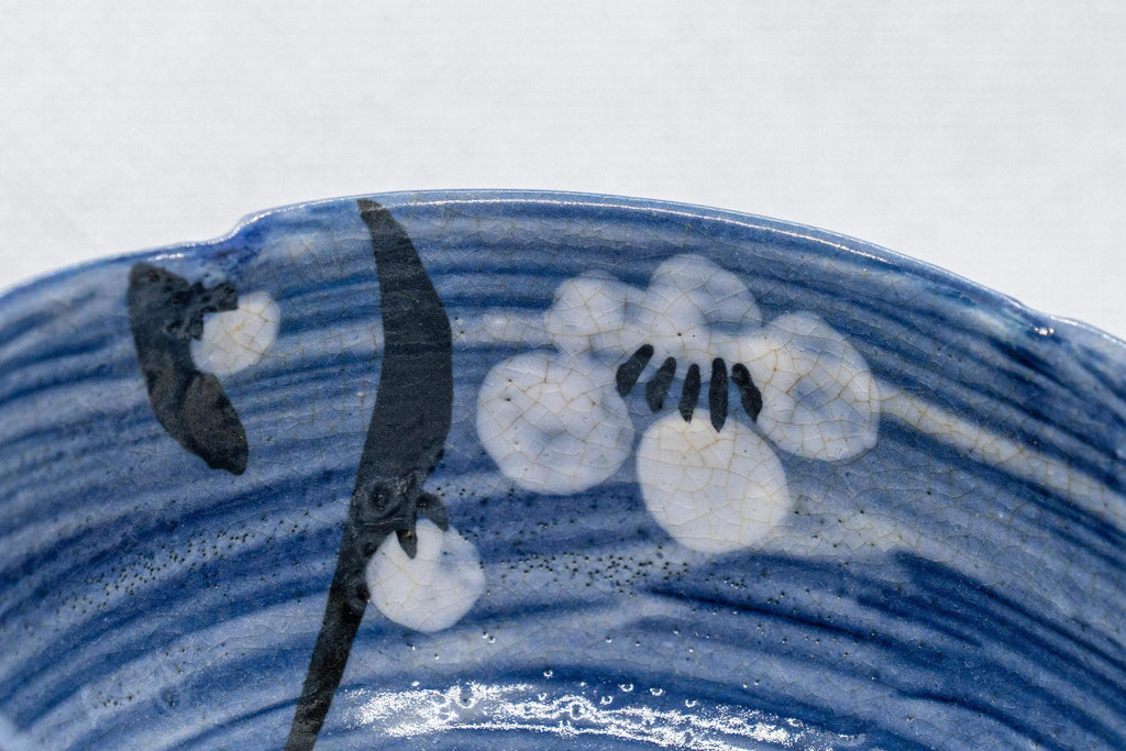 Japanese Matcha Bowl - Plum Blossoms Hantsutsu-gata Chawan - 350ml