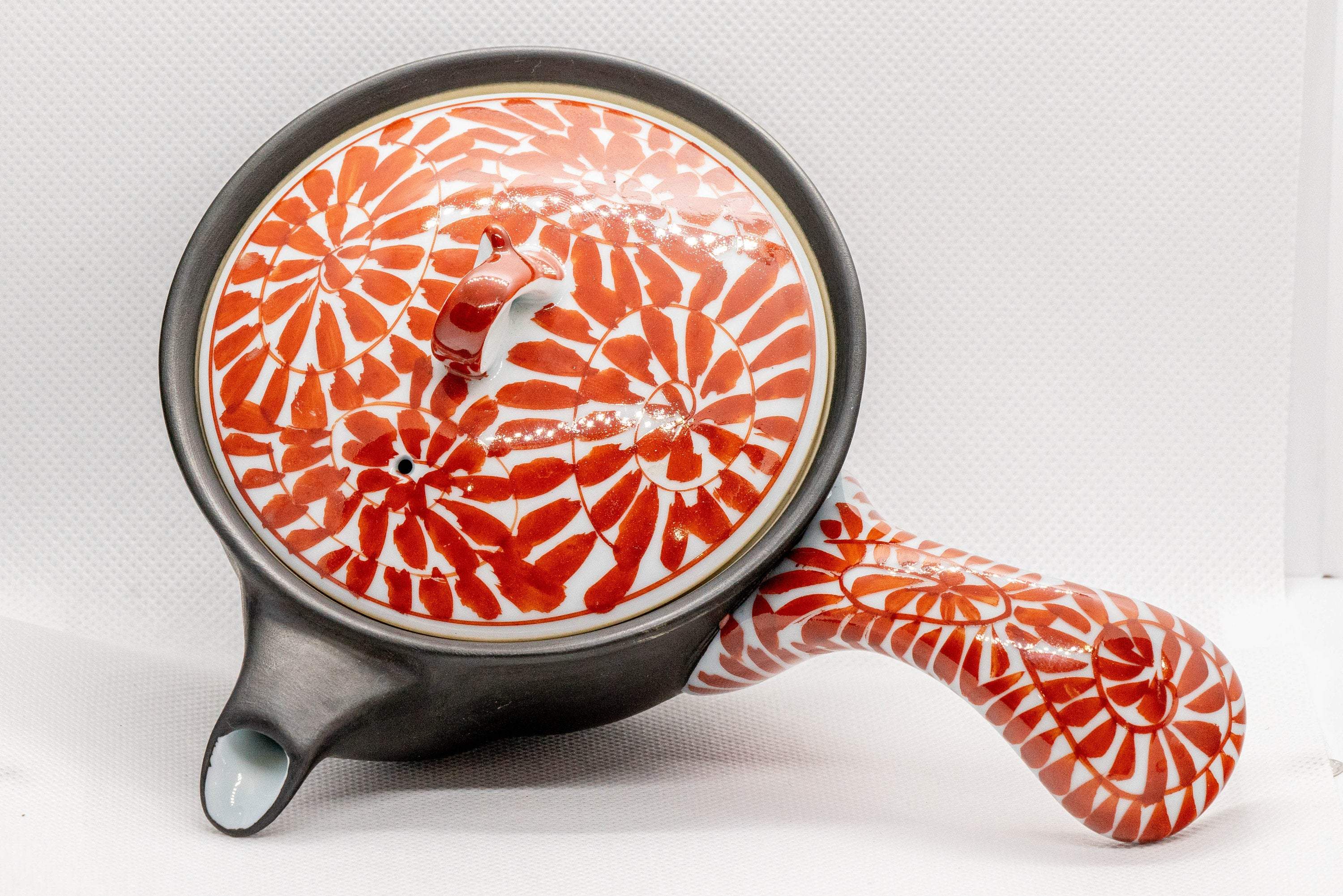 Japanese Kyusu - Floral Arita-yaki Basket-Infuser Teapot - 260ml