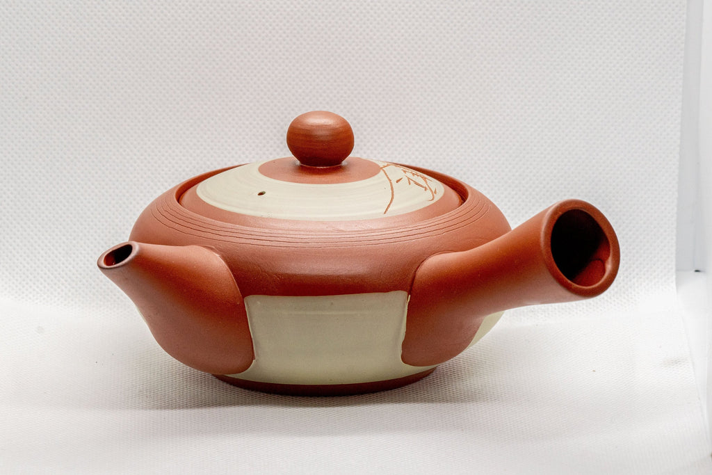 Japanese Tea Set -  White Sgraffito Tokoname-yaki Ceramic Kyusu and 5 Lidded Teacups