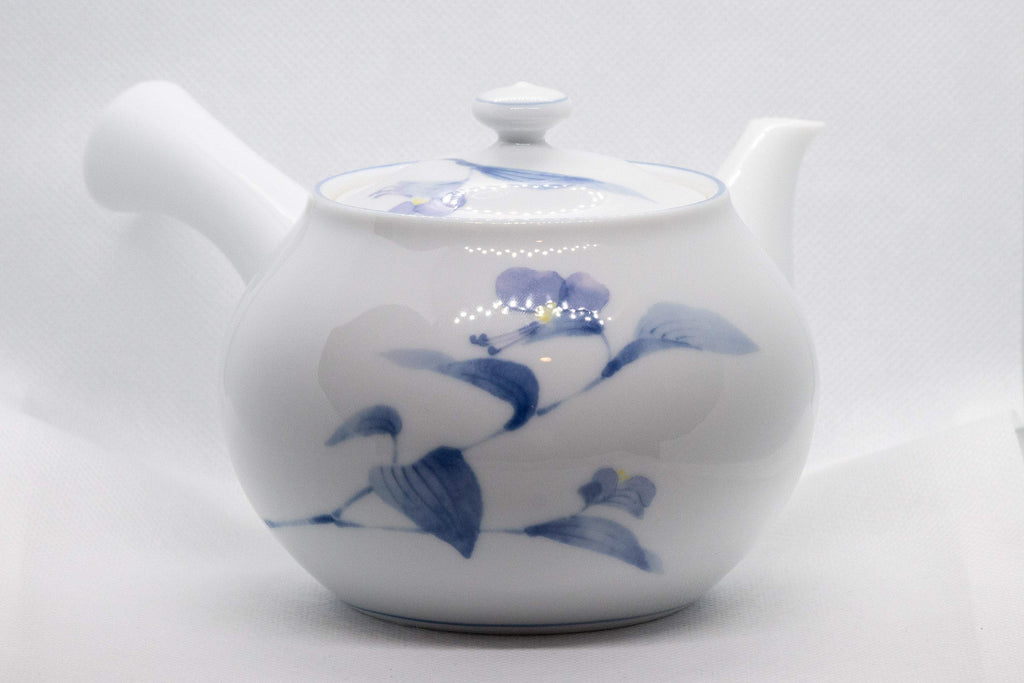 Japanese Kyusu - White Arita-yaki Porcelain Teapot with Blue Orchid decorations - 475ml