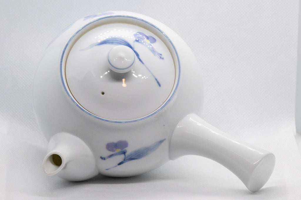 Japanese Kyusu - White Arita-yaki Porcelain Teapot with Blue Orchid decorations - 475ml